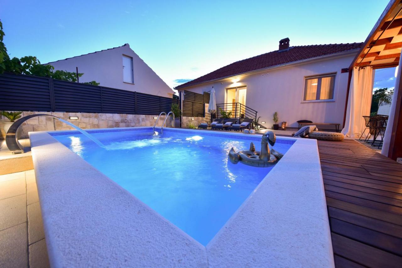 Villa Teuta Zadarvillas Εξωτερικό φωτογραφία